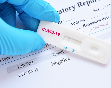 FTC: How to avoid buying fake COVID tests online image